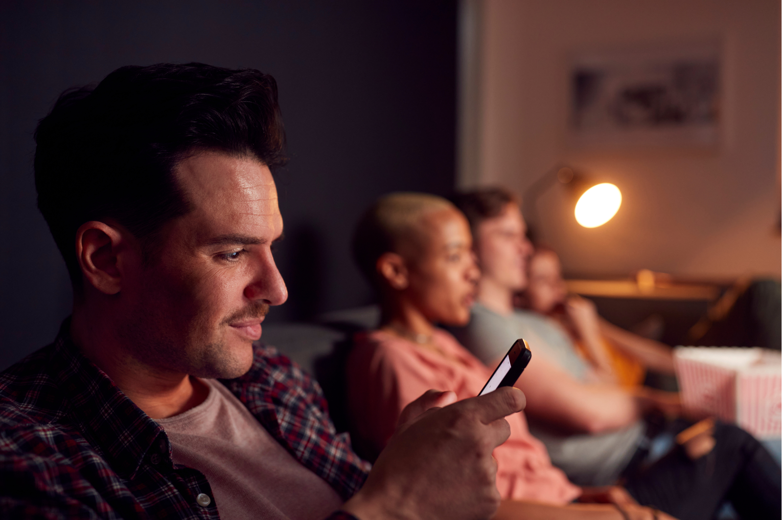 Odwiedź stronę /tv-reach#section-shared-header