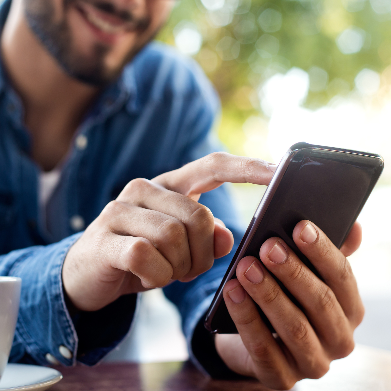 Odwiedź stronę /ai-w-marketingu