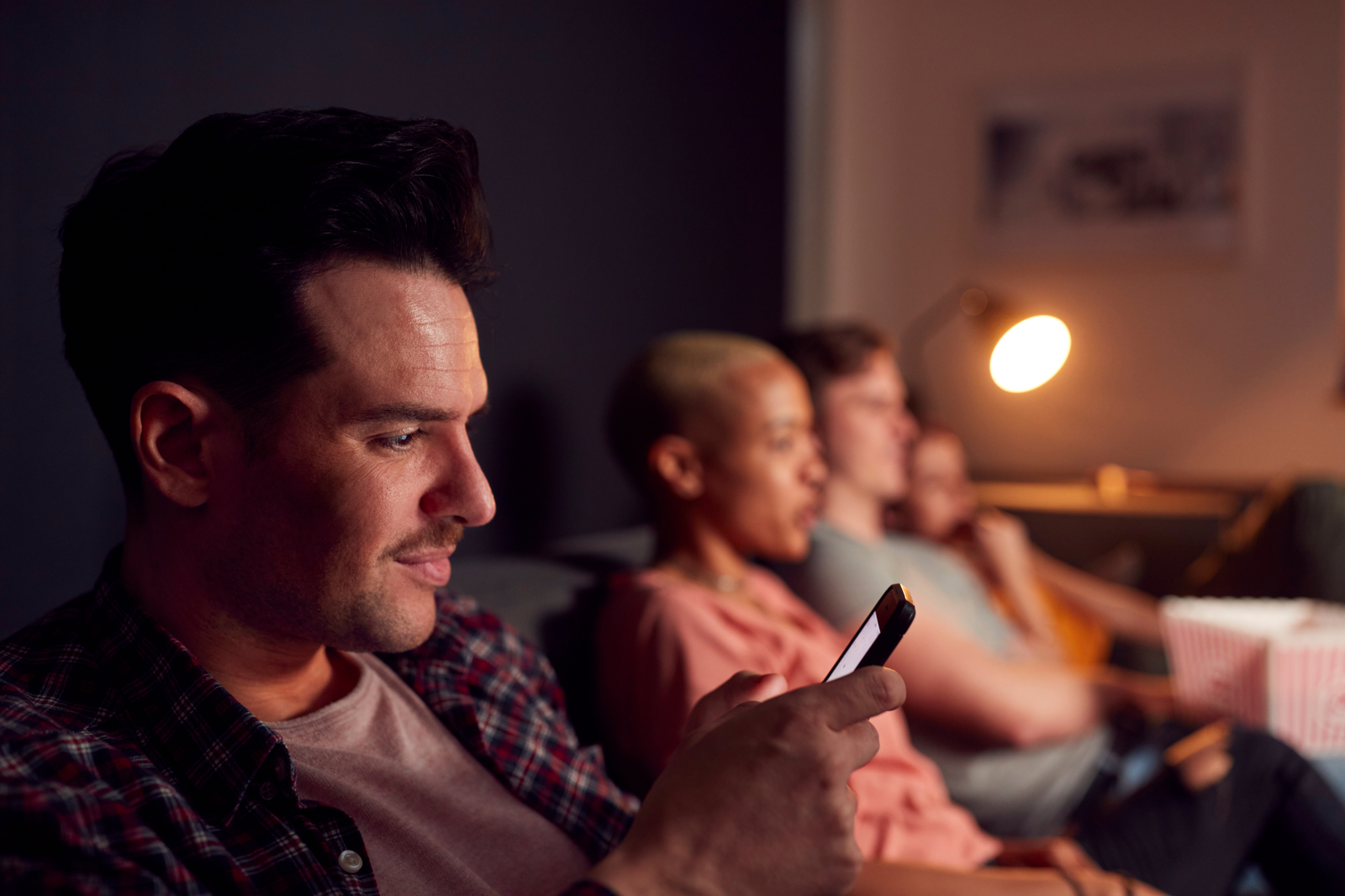 Odwiedź stronę /tv-reach#section-shared-header